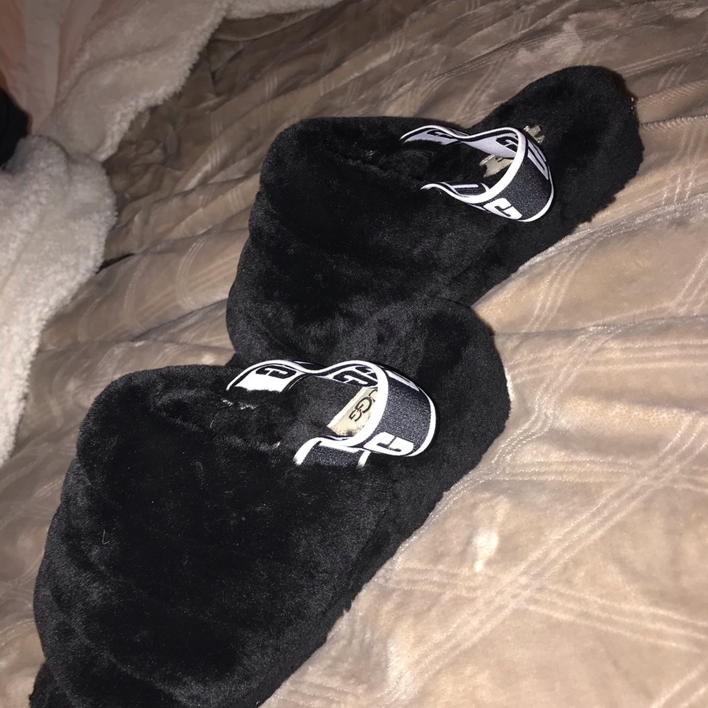 Uggs Slippers - image 3